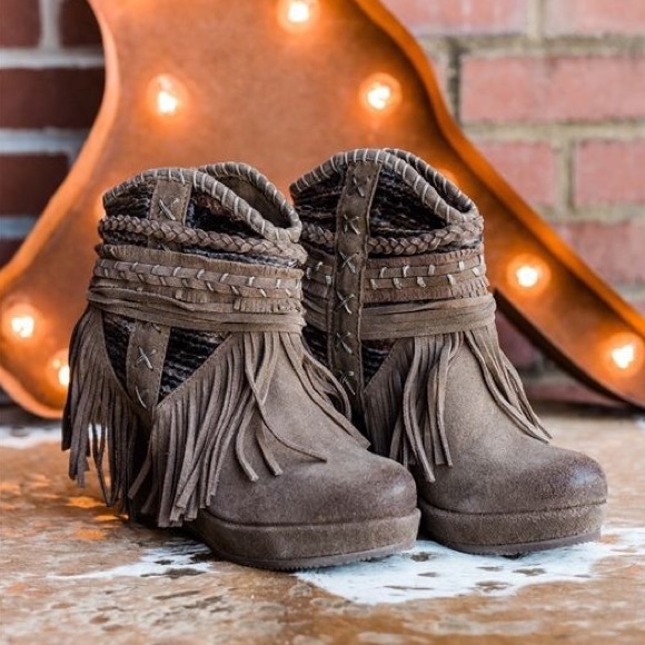 Handcrafted Boho Fringe Wedge Boot - Picture 2 of 4